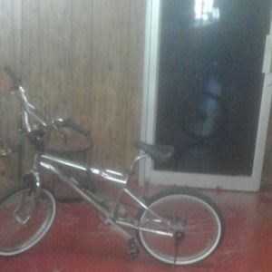 Meet your Posher, Clyde